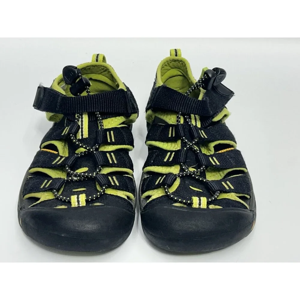 Keen Newport H2 Sandals Youth Boys Size 2 Black Hiking Trail Outdoor Shoes
